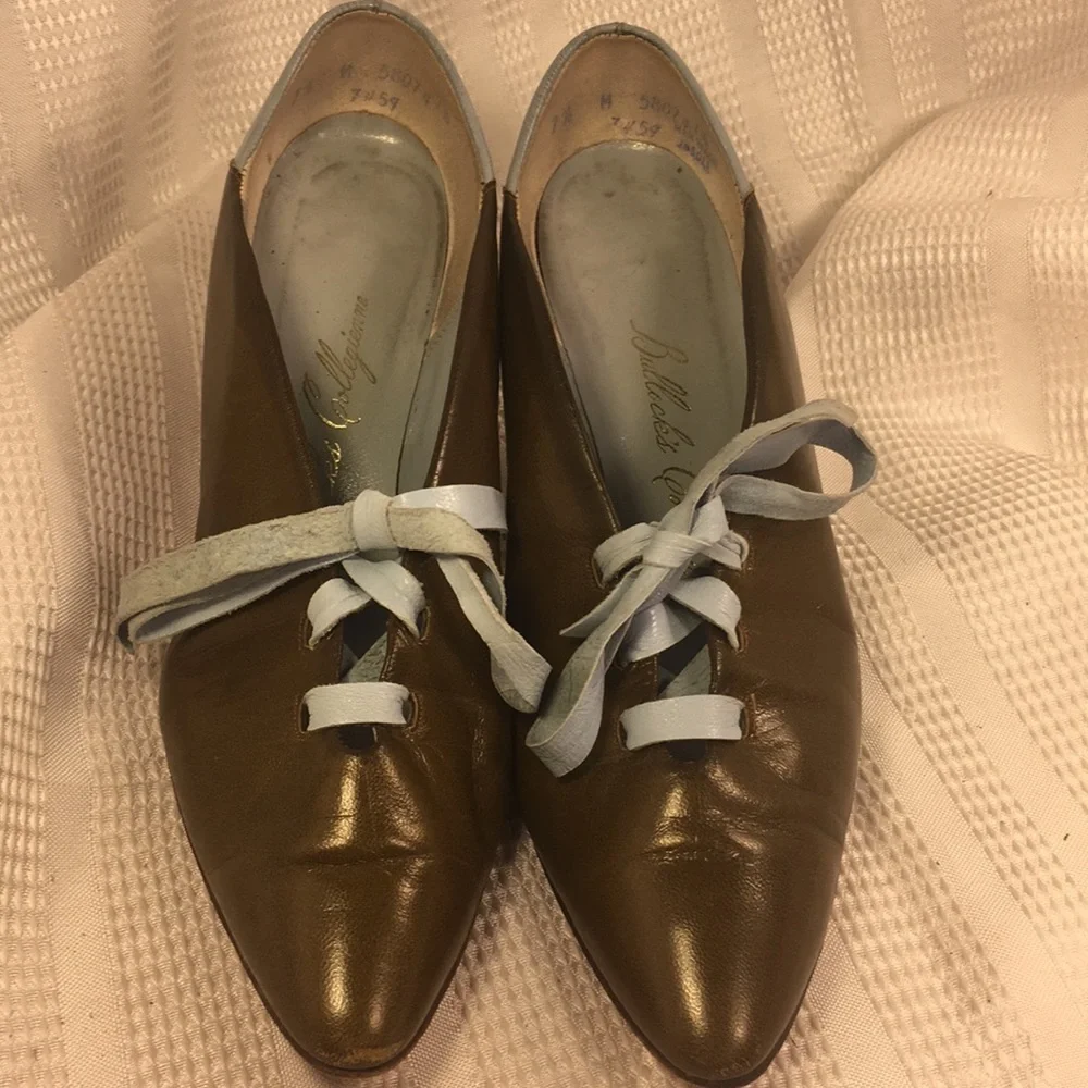 Bullocks Collegienne leather laceup 2”heel vintage